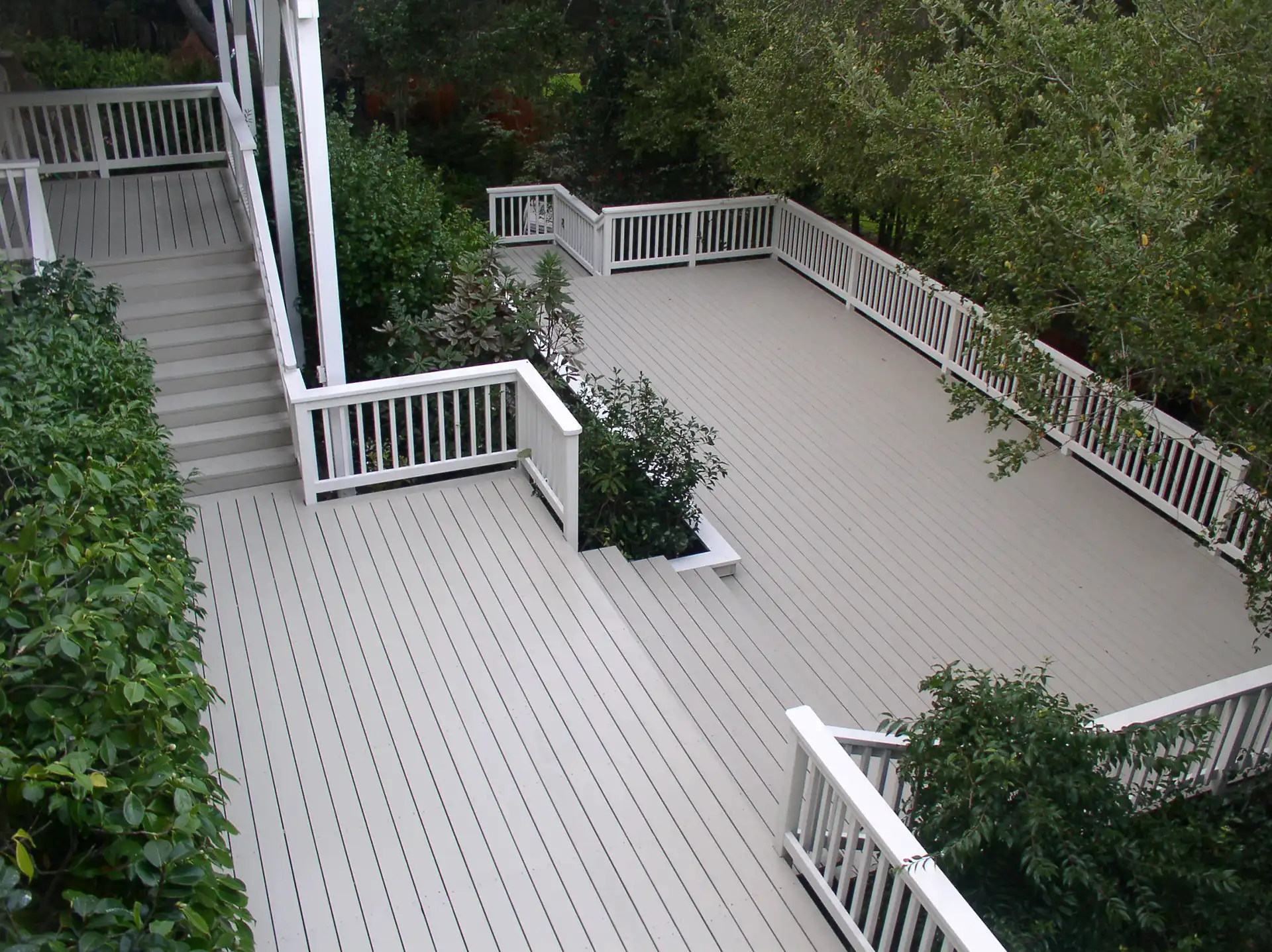 photo of a multi-level deck with spacious, distinct areas - Multi-Level Decks Contractor in Hillsborough CA